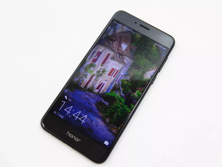 TELEFON HONOR 8