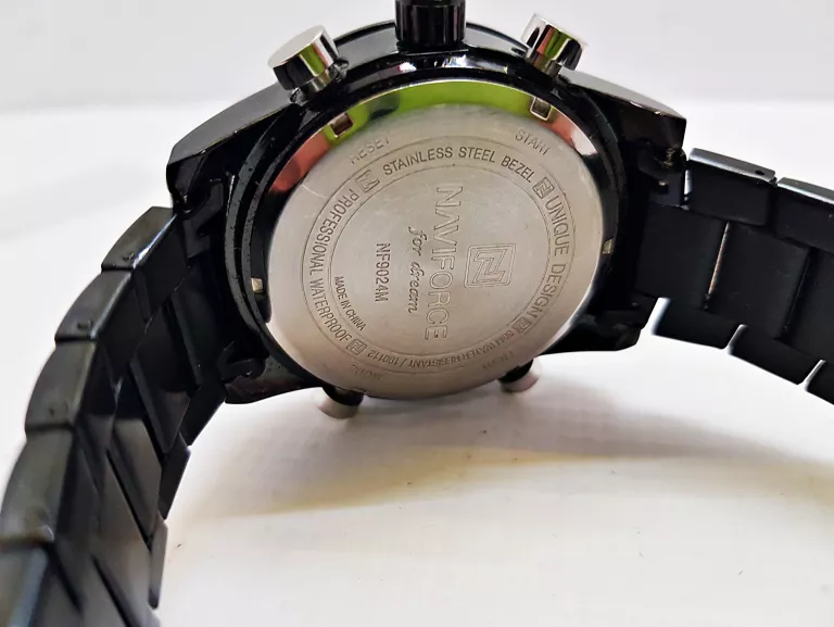 ZEGAREK NAVIFORCE NF9024M