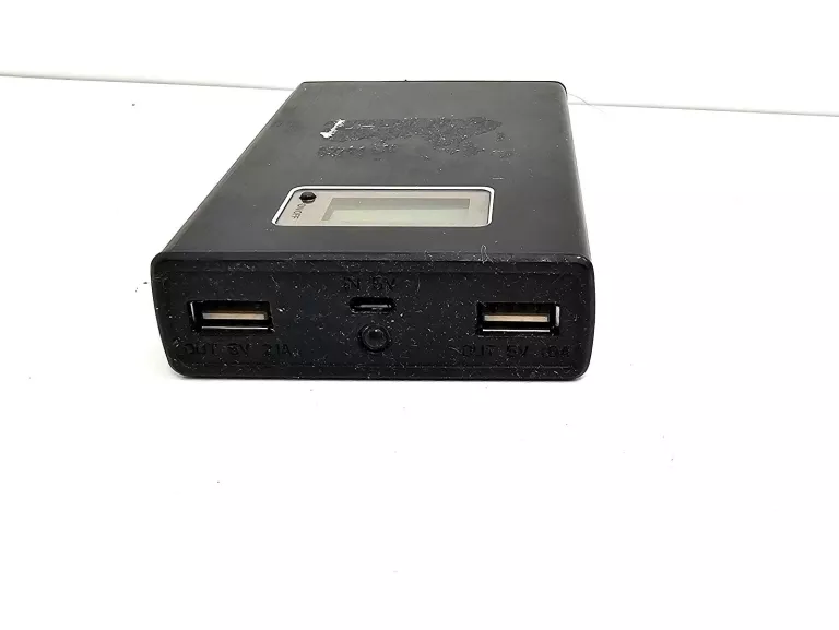 POWERBANK CZARNY 8K MAH