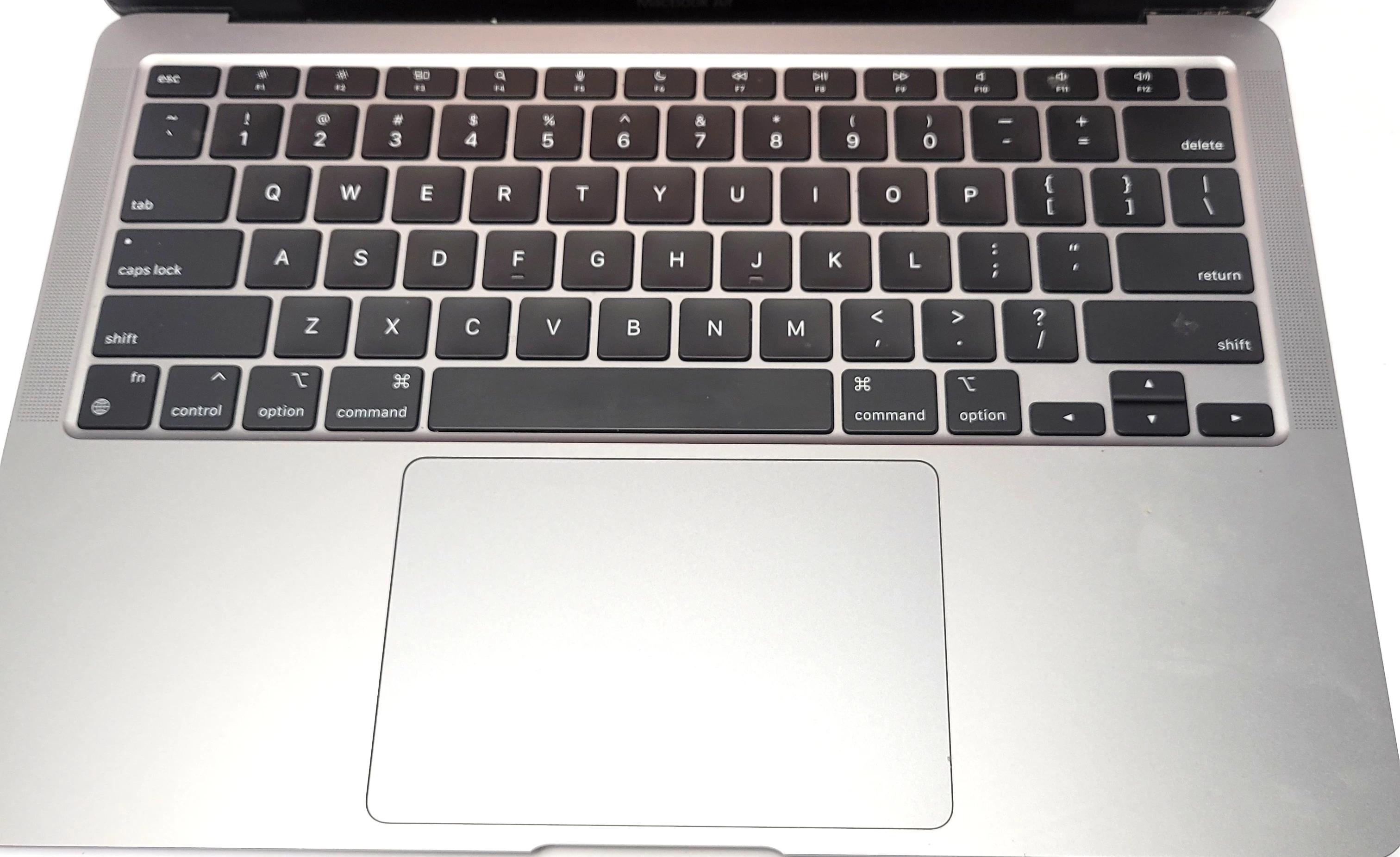 laptop-macbook-air-13-a2337-emc-3598-2020r-256-gb-ean-gtin-194252056042