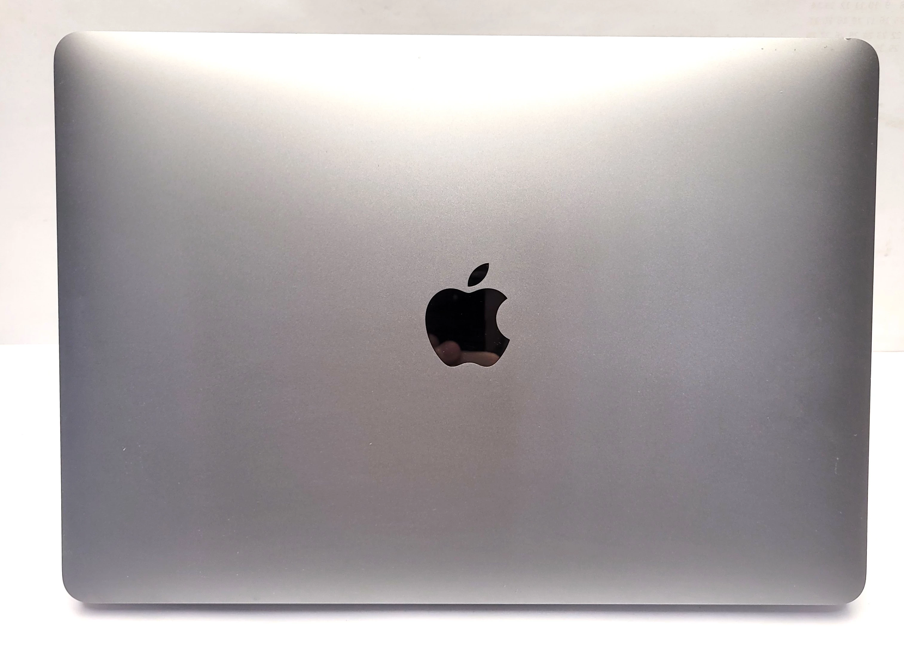 laptop-macbook-air-13-a2337-emc-3598-2020r-256-gb-typ-dysku-twardego-128550-2