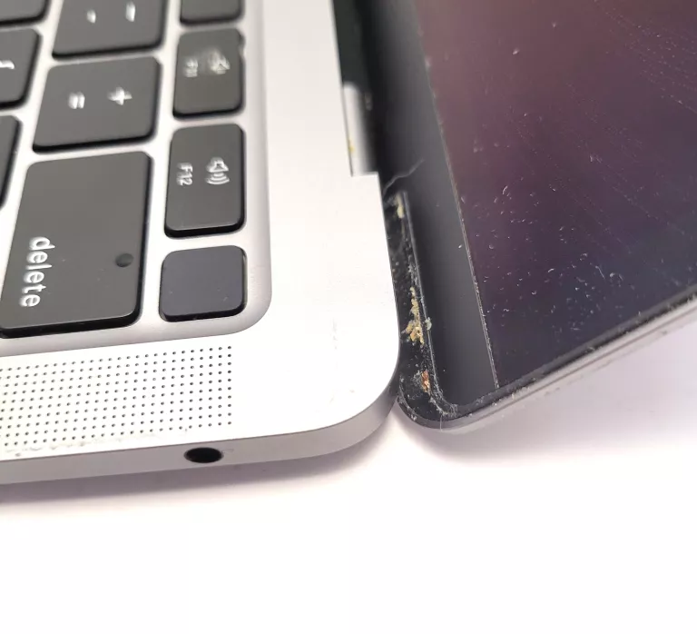 laptop-macbook-air-13-a2337-emc-3598-2020r-256-gb-system-operacyjny-201865-1024