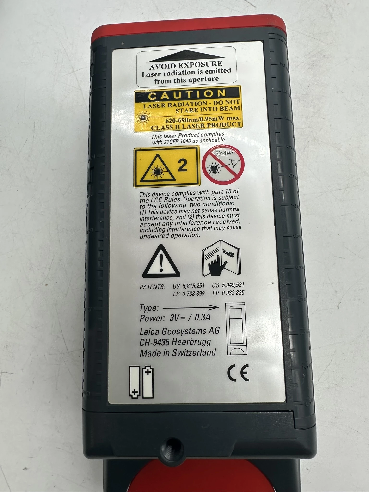 dalmierz-leica-disto-classic-5-etui-stan-11323-2