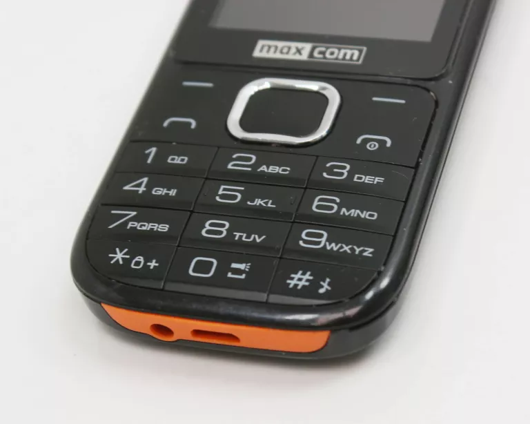 TELEFON MAXCOM MM142