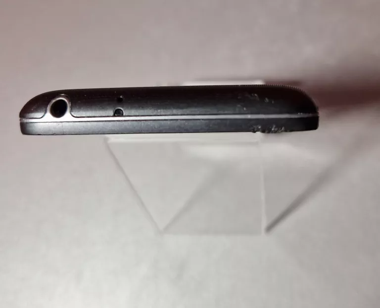 TELEFON LG L90