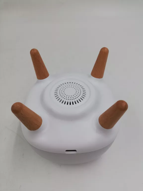 LAMPKA NOCNA Z 8 NATURALNYMI DŹWIĘKAMI DO ZASYPIANIA USB