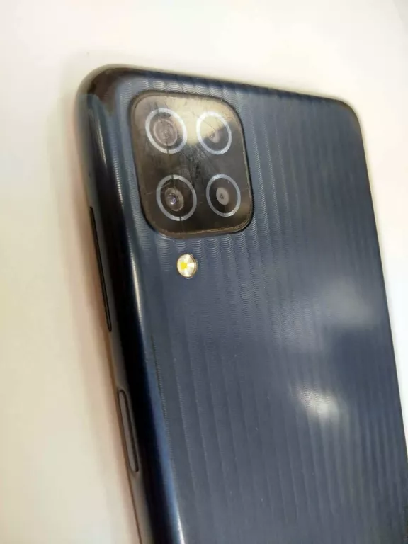 TELEFON SAMSUNG GALAXY M12 + ŁADOWARKA