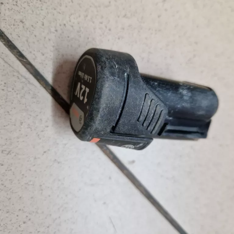ZAKRĘTARKA UDAROWA BOSCH PROFESSIONAL GDR 120-LI 2 AKU + ŁADOWARKA