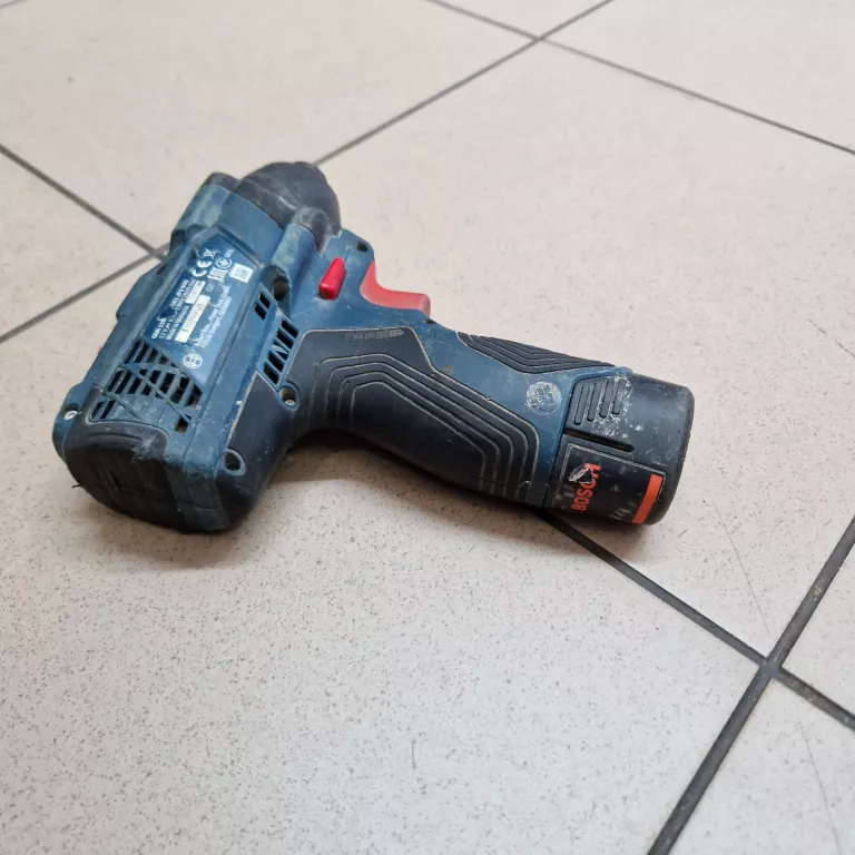 ZAKRĘTARKA UDAROWA BOSCH PROFESSIONAL GDR 120-LI 2 AKU + ŁADOWARKA
