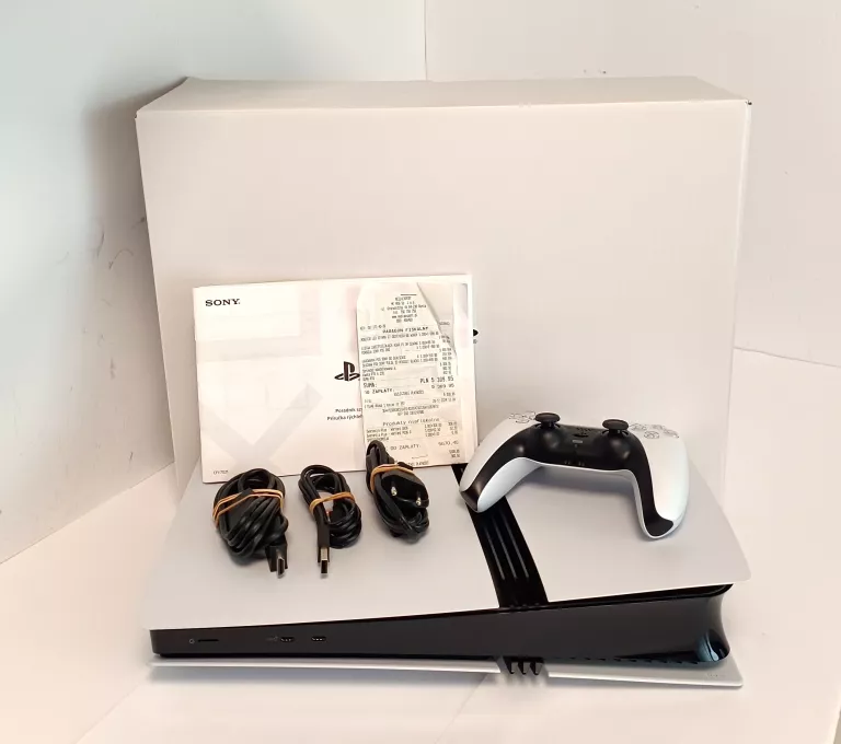 KONSOLA SONY PS5 PRO (2TB) KOMPLET