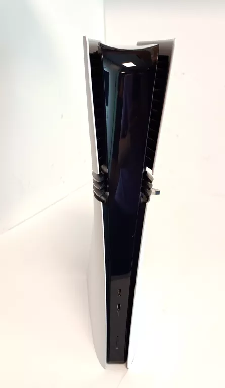KONSOLA SONY PS5 PRO (2TB) KOMPLET