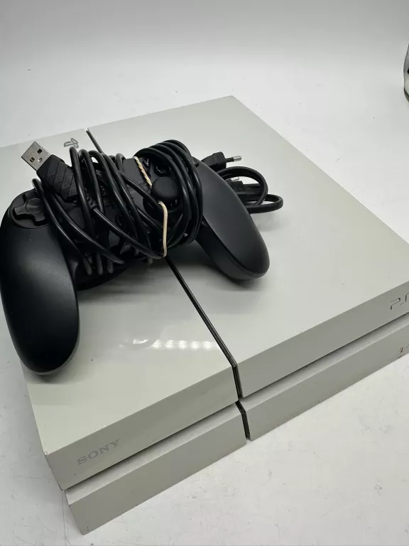KONSOLA PS4 1 TB CUH-1116A + PAD