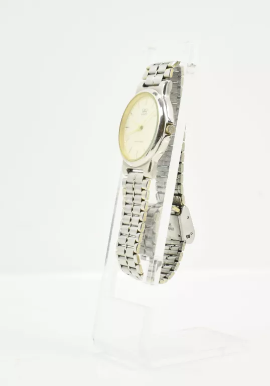 ZEGAREK Q&Q QUARTZ