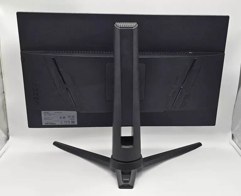 monitor-samsung-odyssey-f27g35tfwu-27-1920x1080px-144hz-1-ms-przekatna-ekranu-cale-2700