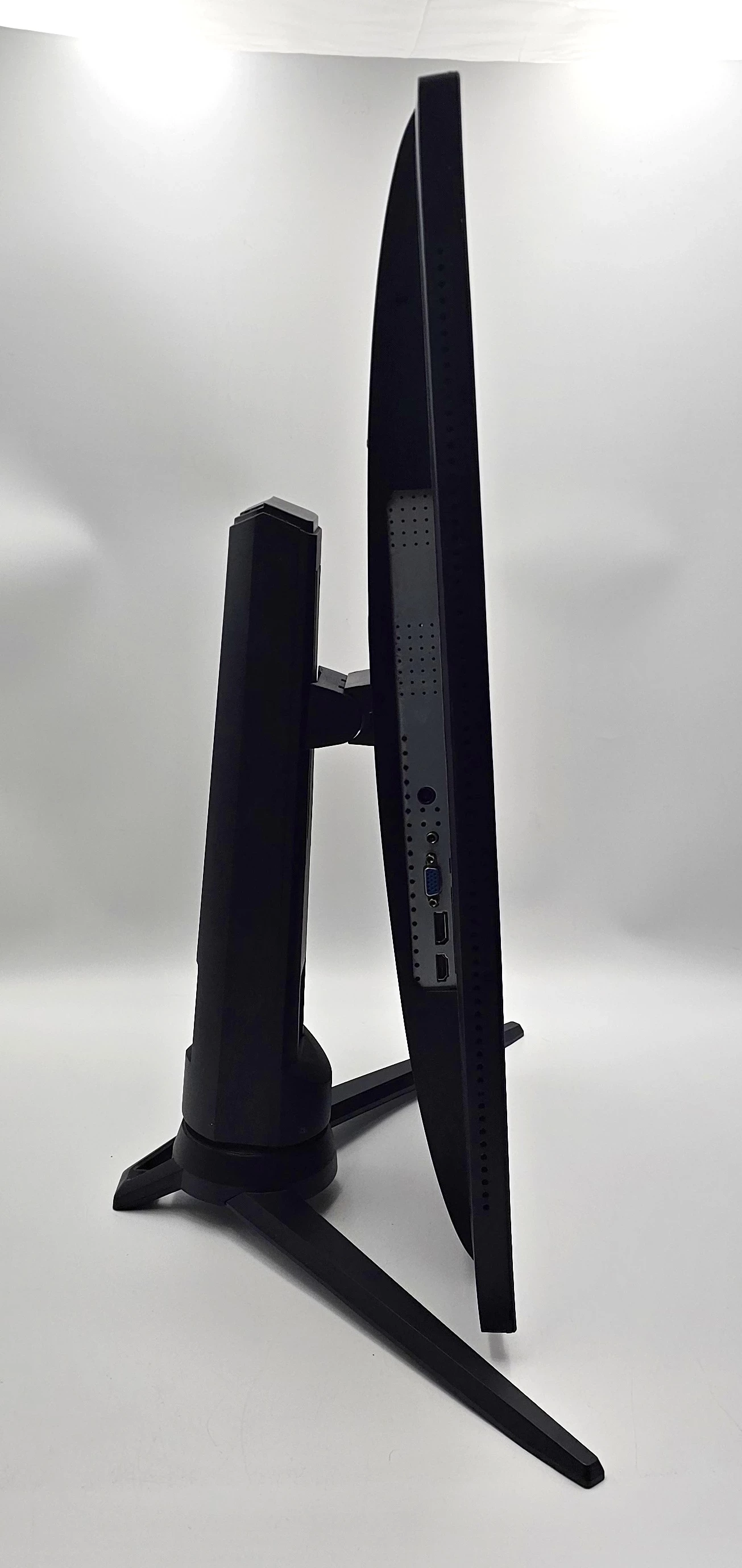 monitor-samsung-odyssey-f27g35tfwu-27-1920x1080px-144hz-1-ms-ean-gtin-8806090759956