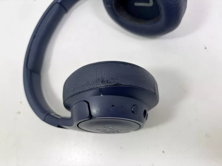 SŁUCHAWKI JBL TUNE 700BT