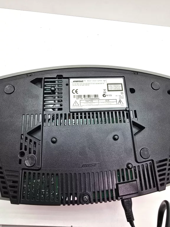 MINIWIEŻA BOSE WAVE MUSIC SYSTEM Z PILOTEM