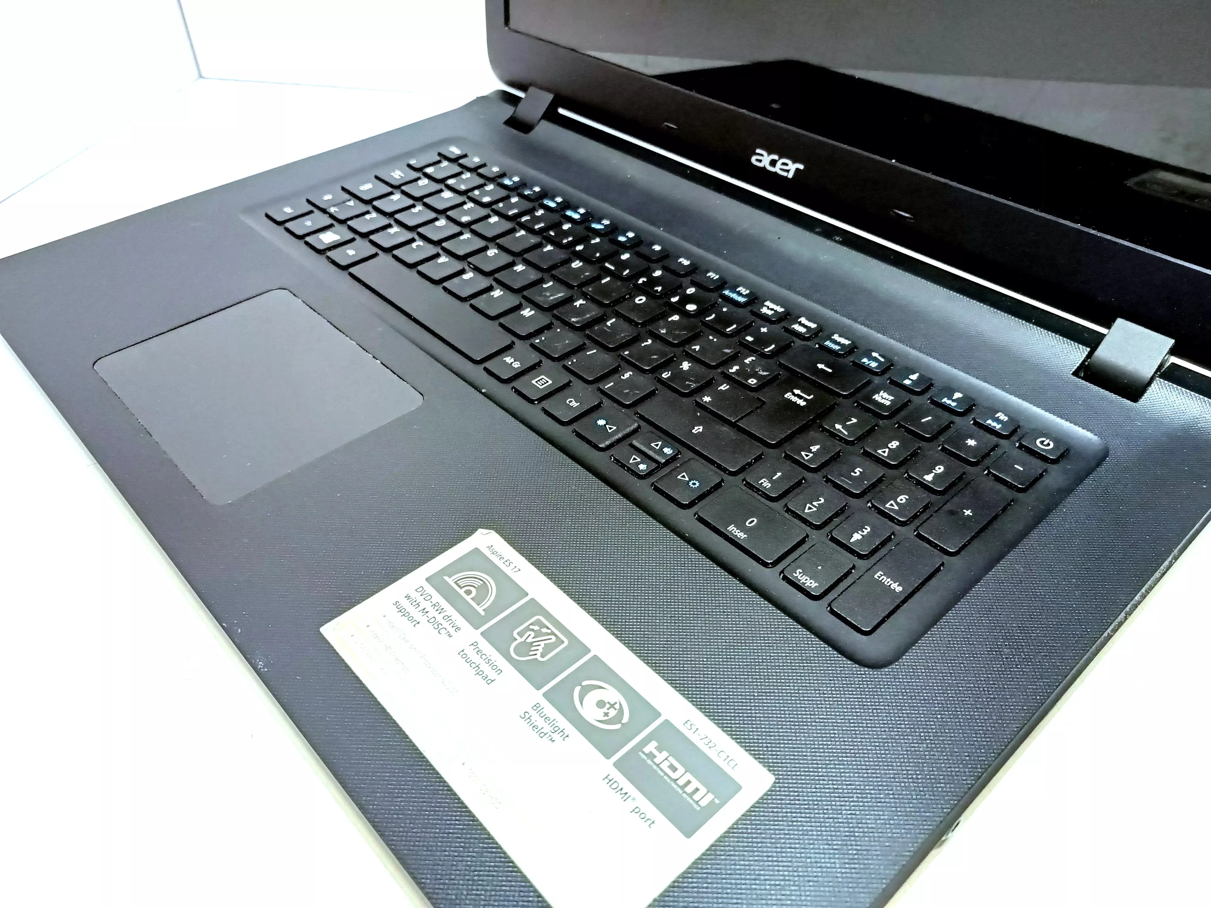laptop-acer-aspire-es-17-41000gb-opis-przekatna-ekranu-1730