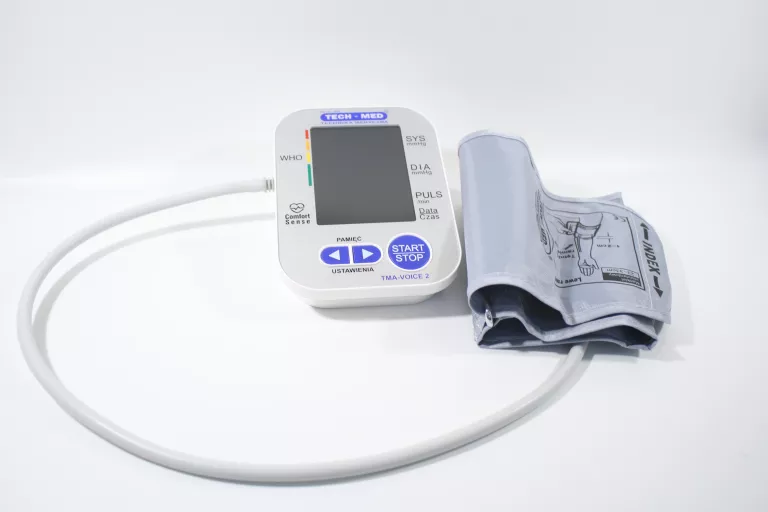 cisnieniomierz-mowiacy-tech-med-tma-voice-2-model-tma-voice-2