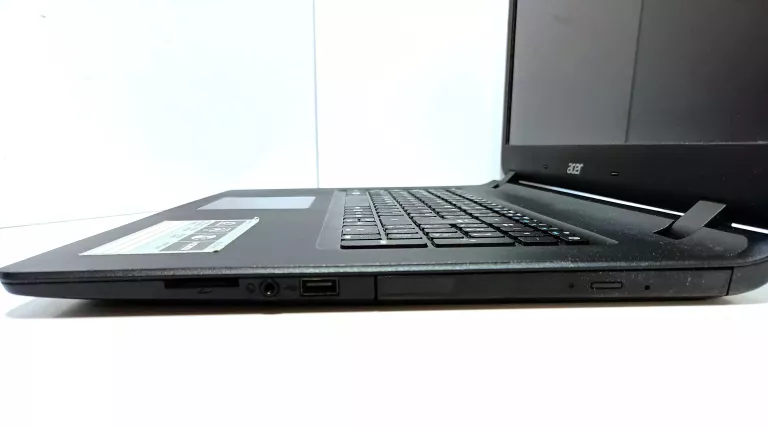 LAPTOP ACER ASPIRE ES 17 | 4/1000GB | ! OPIS !