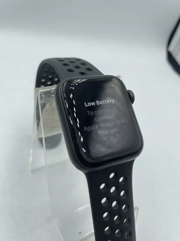 ZEGAREK APPLE WATCH SE 40MM