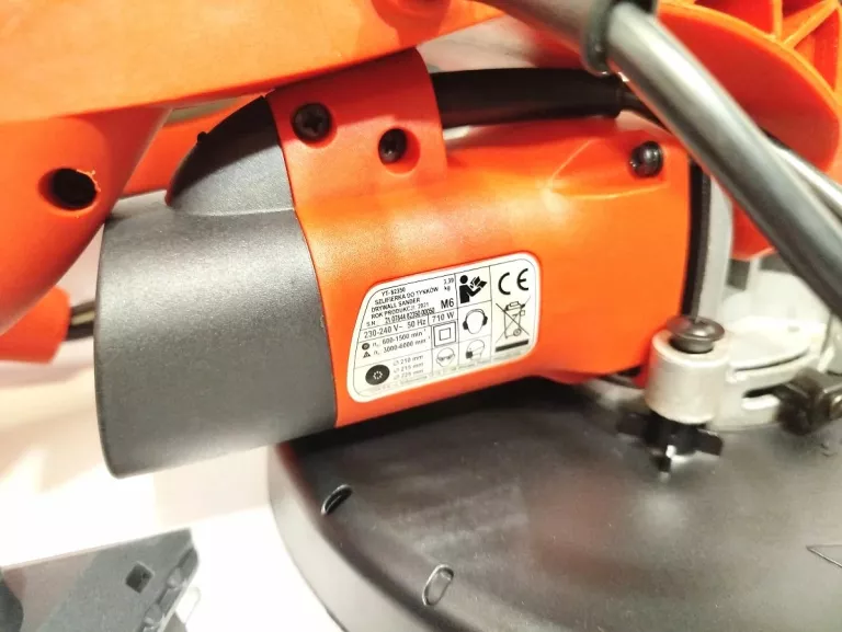 szlifierka-do-gipsu-yato-yt-82350-z-walizka-stan-11323-2