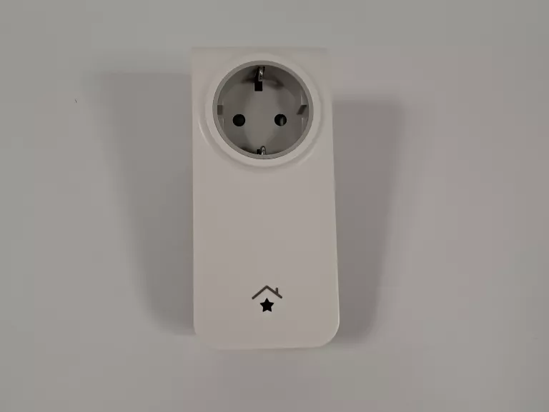 Y13 RWE 10122168 SMARTHOME GNIAZDKO WTYCZKA PSS