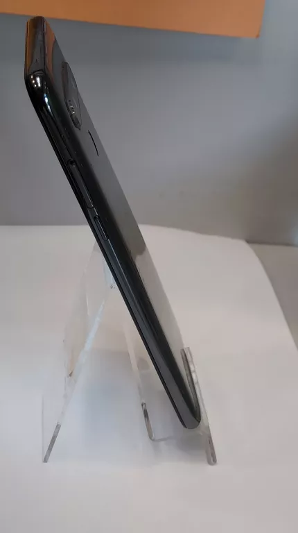 TELEFON LG K 61