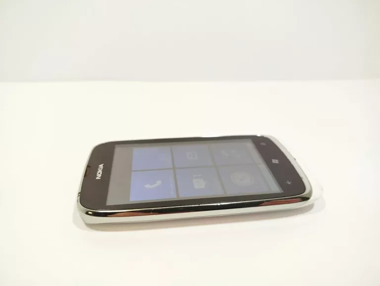 TELEFON NOKIA LUMIA 610