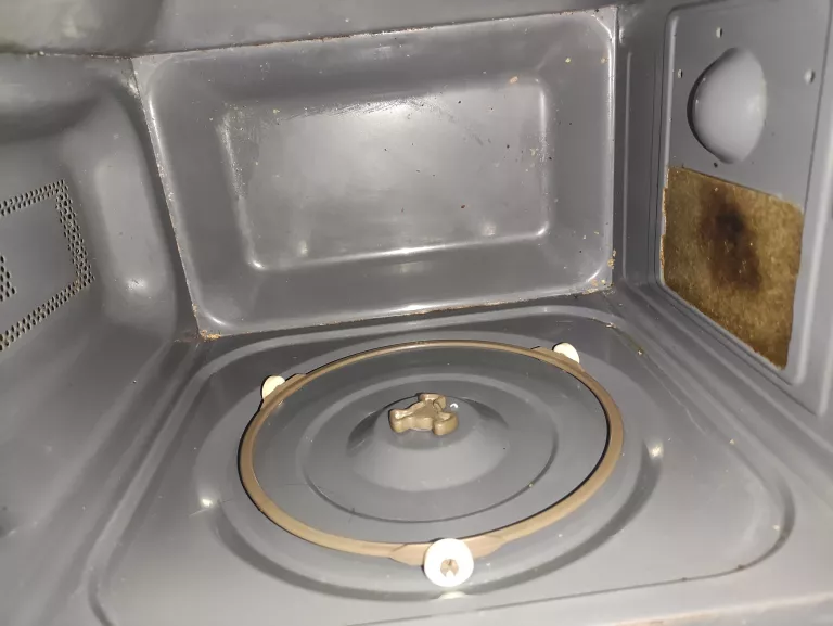 KUCHENKA MIKROFALOWA KOENIC KMW 1221B BRAK TALERZA