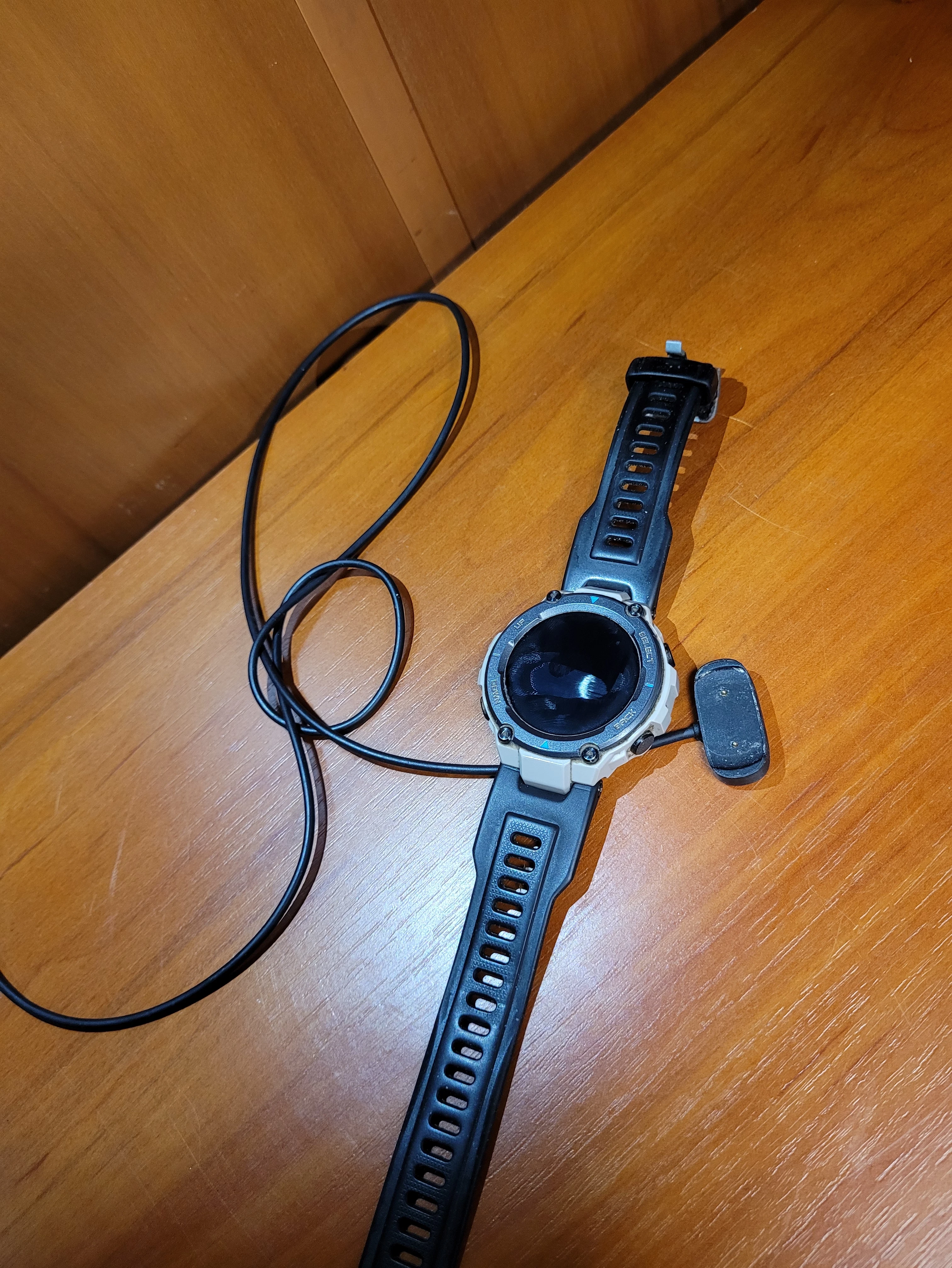 smartwatch-amazfit-t-rex-pro-stan-11323-2