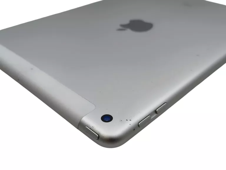 TABLET APPLE IPAD 5.GEN LTE 2/32GB (A1823) 9,7" WIFI BAT 83%