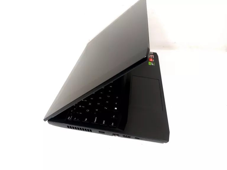 LENOVO IDEAPAD GAMING 3 15ACH6 15.6" IPS 144HZ R5-5500H 16GB RAM 512GB SSD