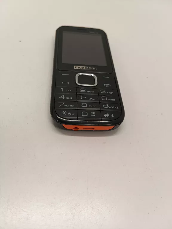 TELEFON MAXCOM MM142