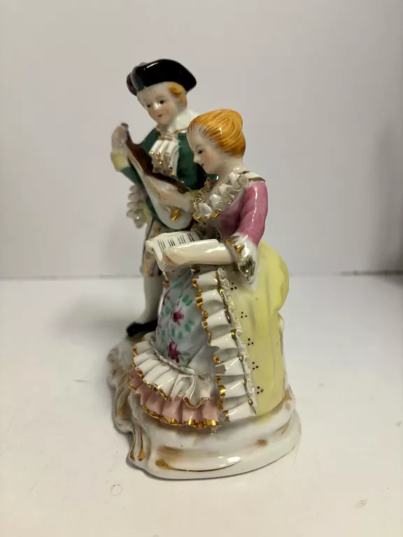 PIĘKNA FIGURKA PARA PORCELANA MADE IN JAPAN