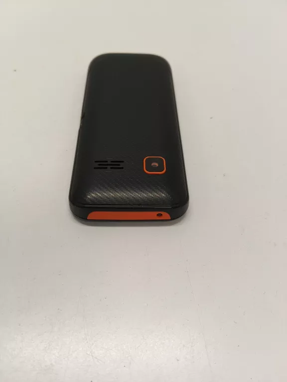 TELEFON MAXCOM MM142