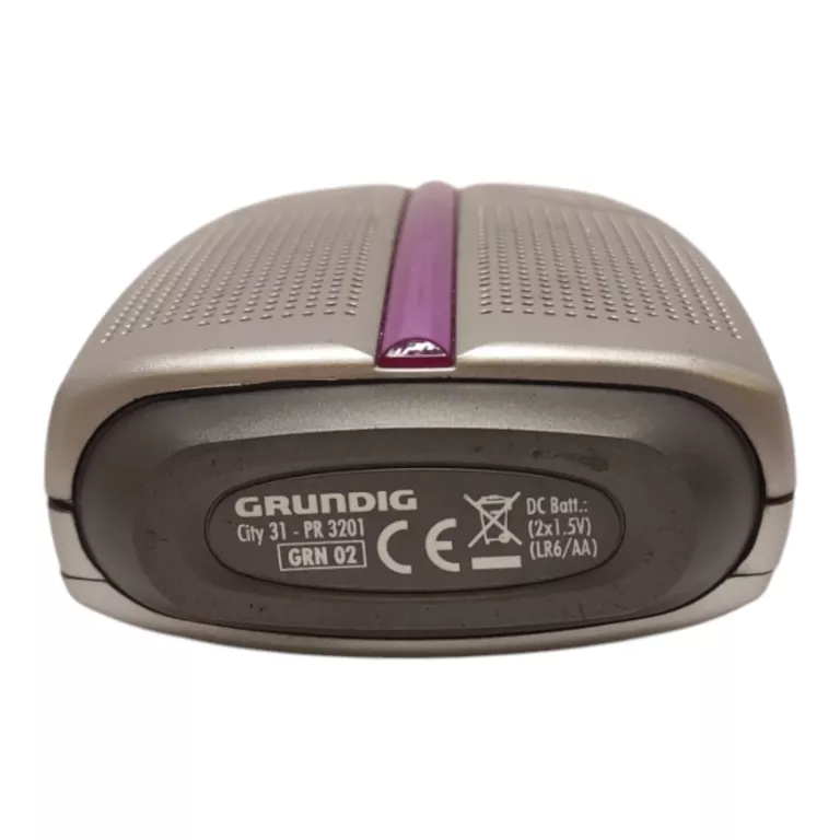 MAŁE RADIO KIESZONKOWE GRUNDIG CITY 31 ZASILANIE 2XAA