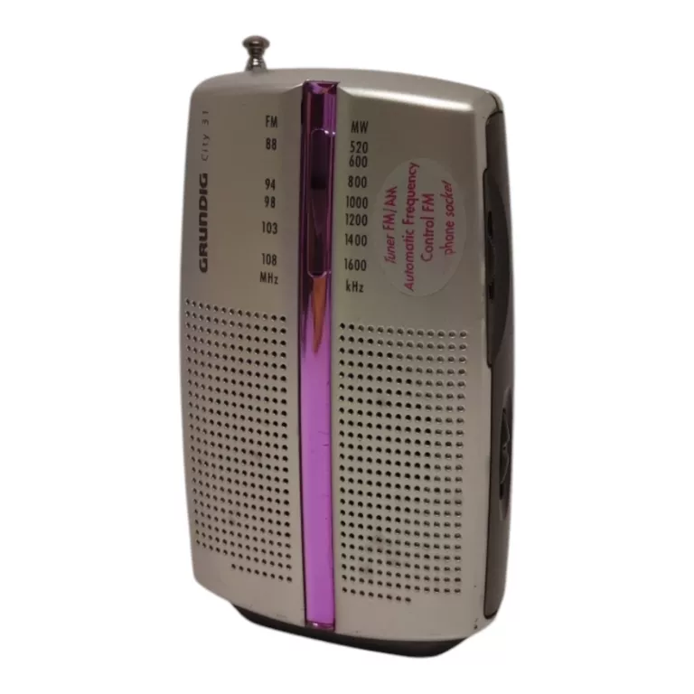 MAŁE RADIO KIESZONKOWE GRUNDIG CITY 31 ZASILANIE 2XAA