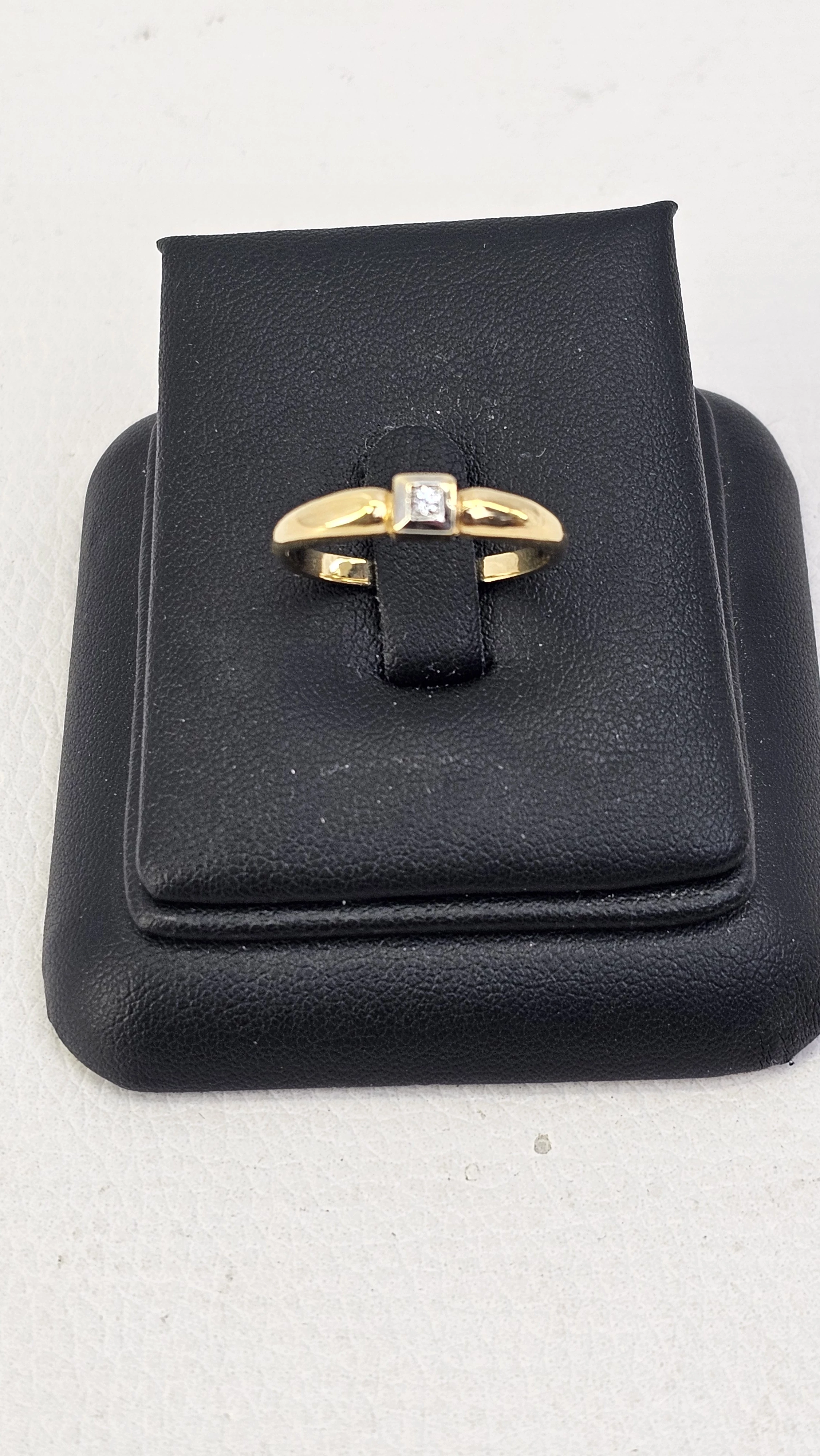 zloty-pierscionek-z-cyrkonia-585-290-g-stan-11323-2