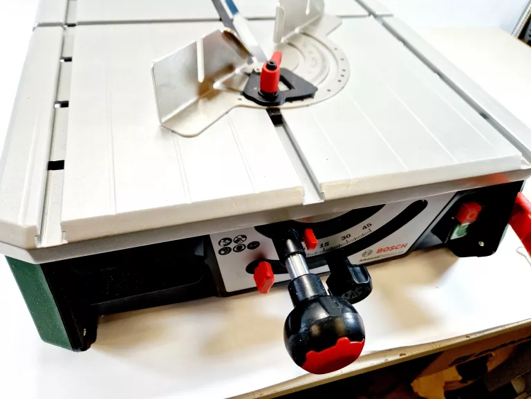 PIŁA STOŁOWA BOSCH ADVANCEDTABLECUT ADVANCED TABLE CUT 52 | 550W | 01/2021
