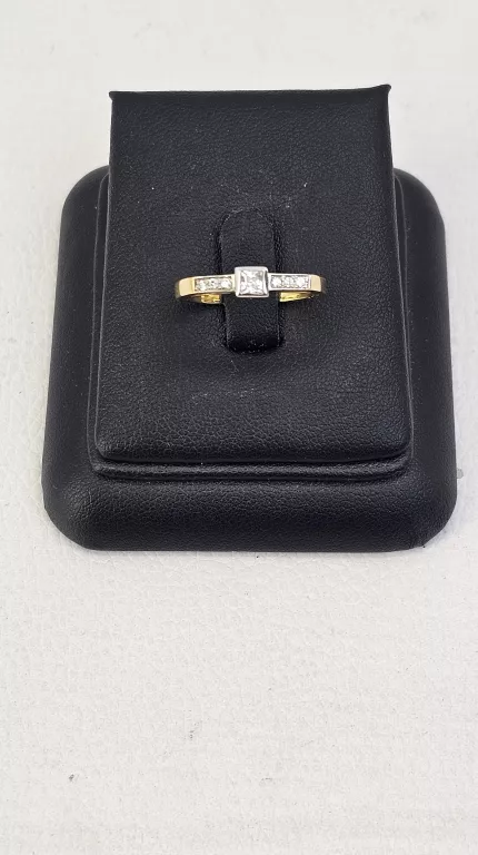 ZŁOTY PIERŚCIONEK Z CYRKONIAMI 585 2,90 G