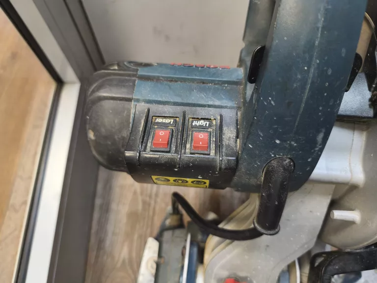 pila-ukosna-bosch-gcm-8-s-uszkodzona-stan-11323-238062