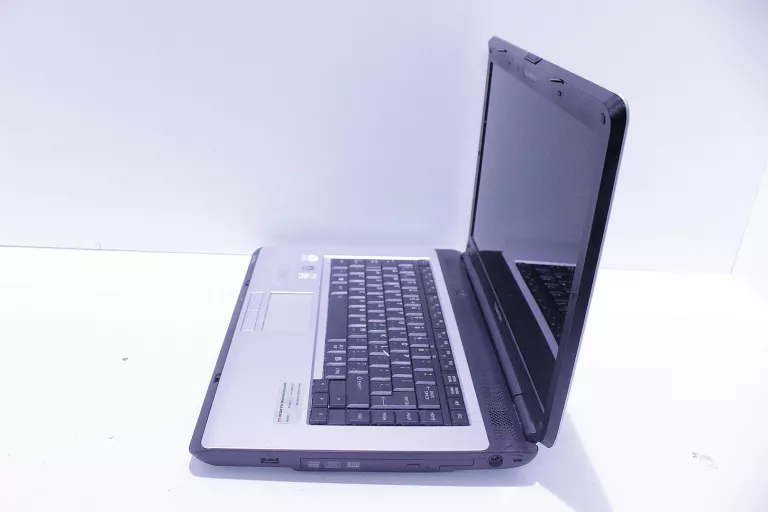 LAPTOP TOSHIBA L300