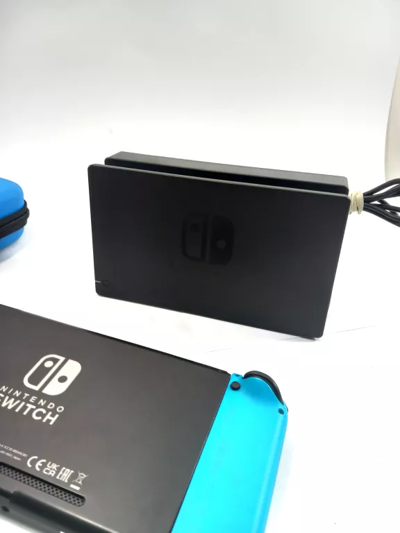 KONSOLA NINTENDO SWITCH OLED + STACJA Z ŁADOWARKA