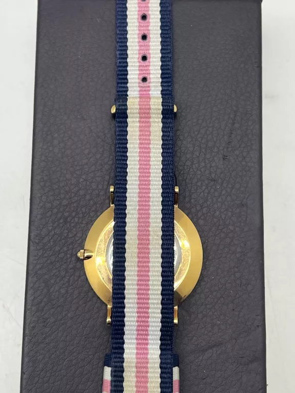 ZEGAREK DANIEL WELLINGTON 0605DW/ PUD