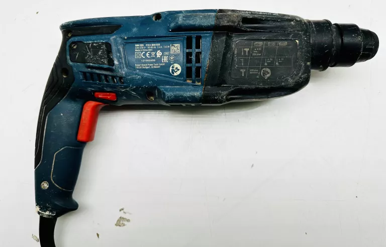 MŁOTOWIERTARKA BOSCH SDS PLUS 720W