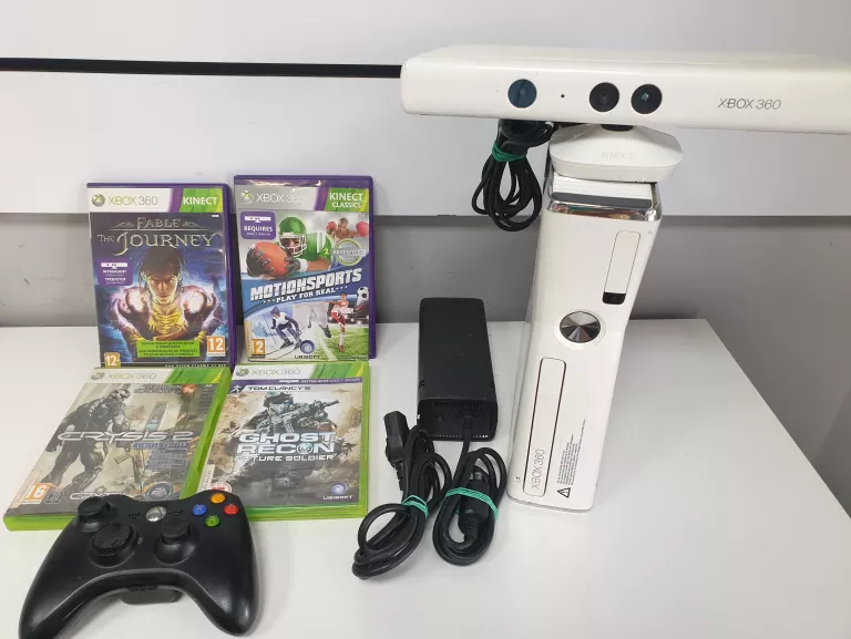 KONSOLA XBOX 360 120GB - PAD, 3 GRY, KAMERA, OKABLOWANIE