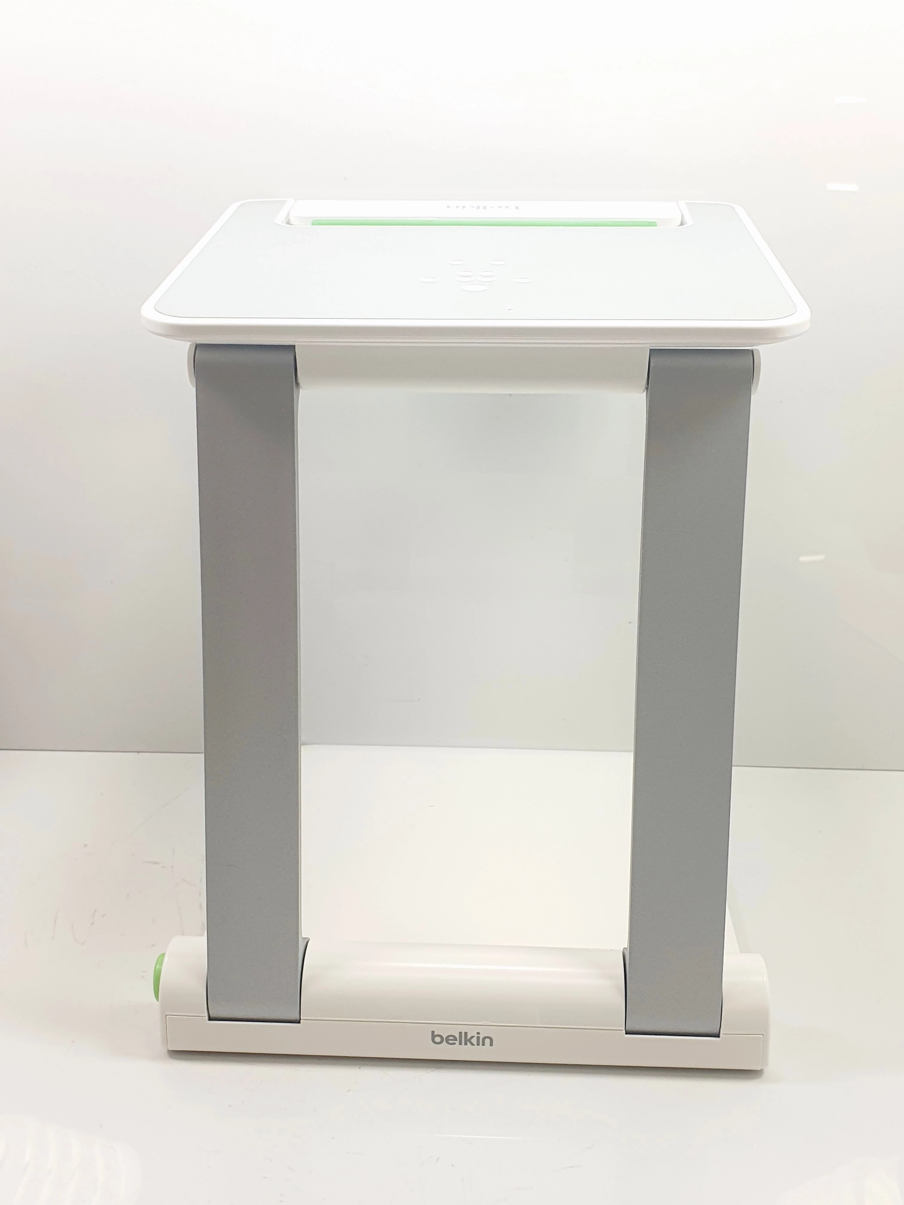 belkin-przenosny-stojak-na-ipada-pasuje-do-modelu-ipad