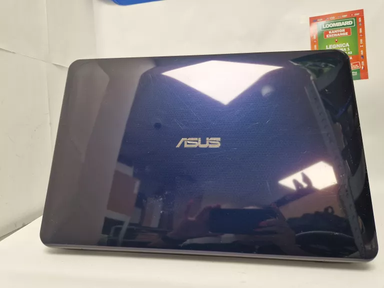 LAPTOP ASUS F555L -DZIAŁA TYLKO POD ZASILACZEM-