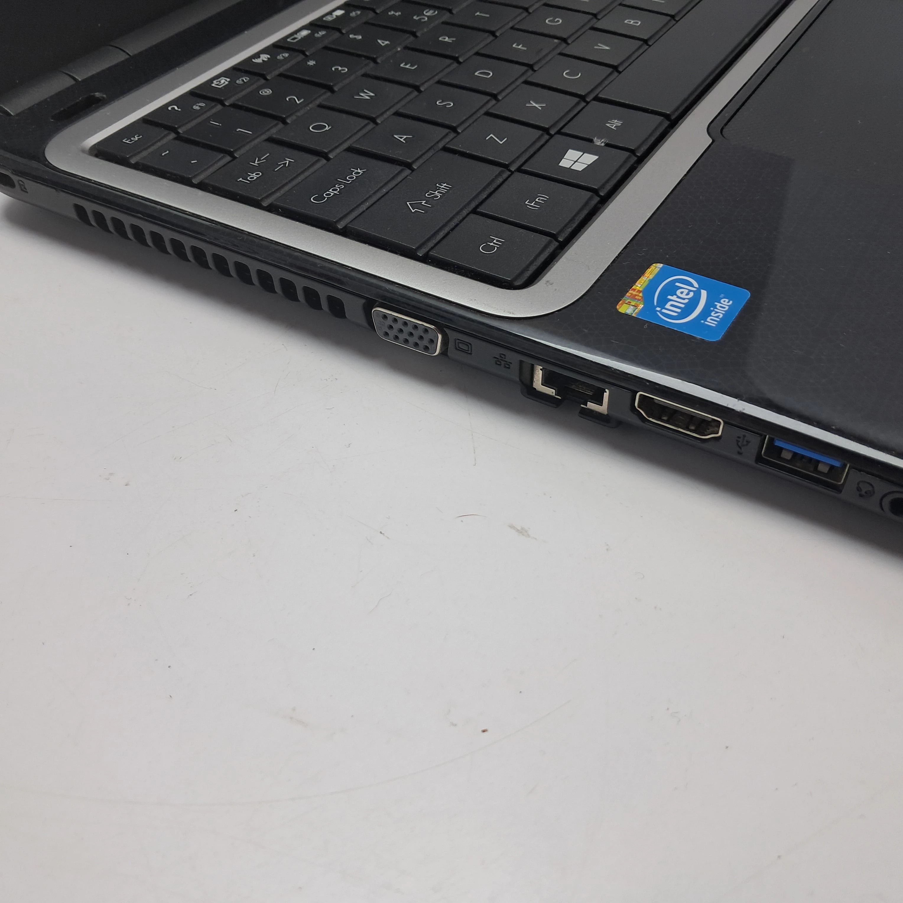 laptop-packard-bell-z5wt3-2320-przekatna-ekranu-1